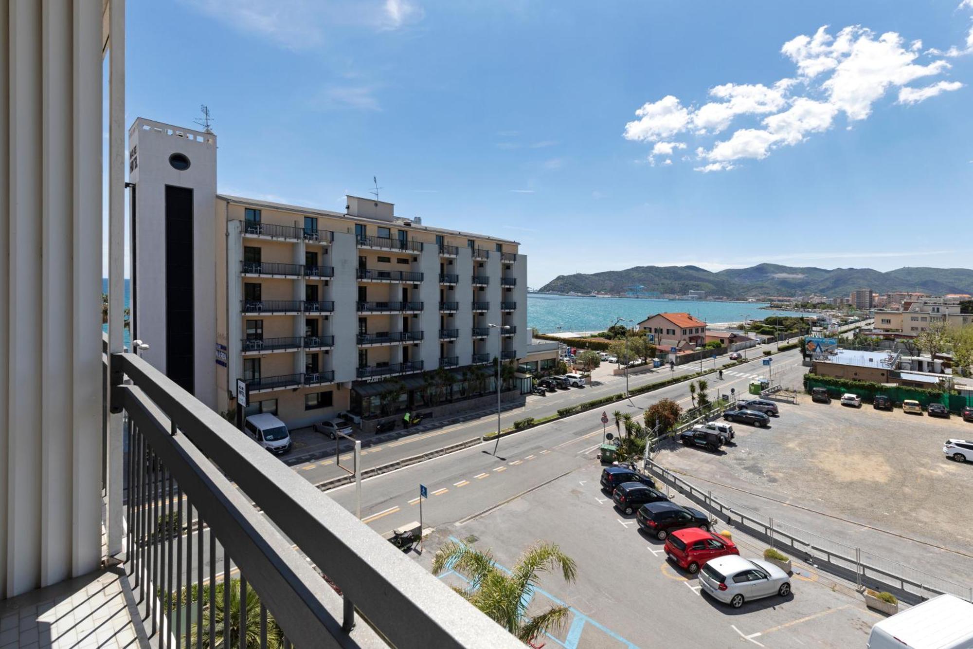 B&B Hotel Savona Exterior foto